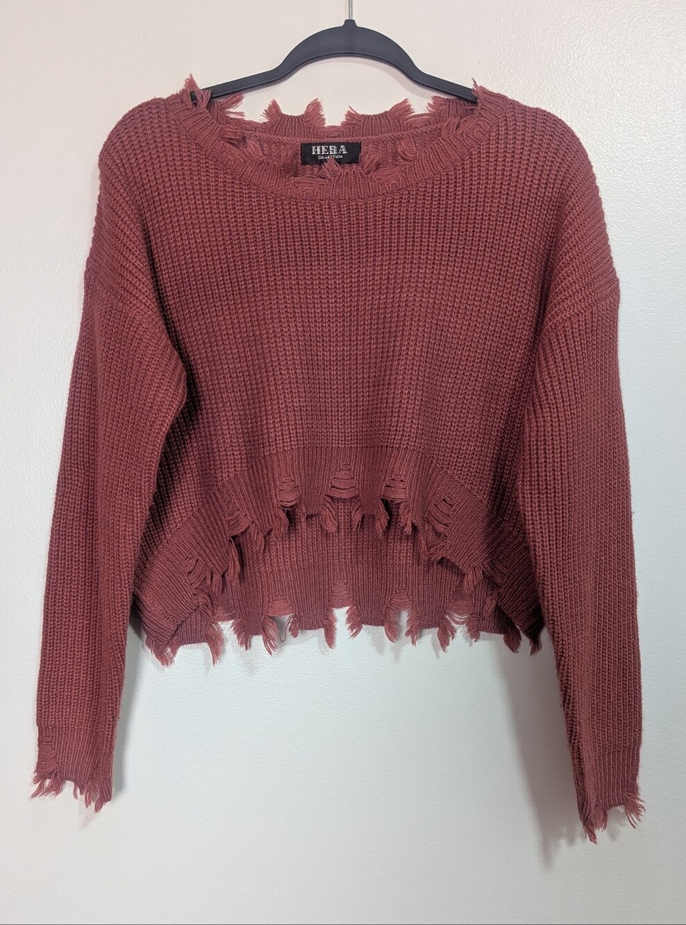 Hera Collection Size Large Mauve Pink‎ Distressed Frayed Edge Cropped Sweater